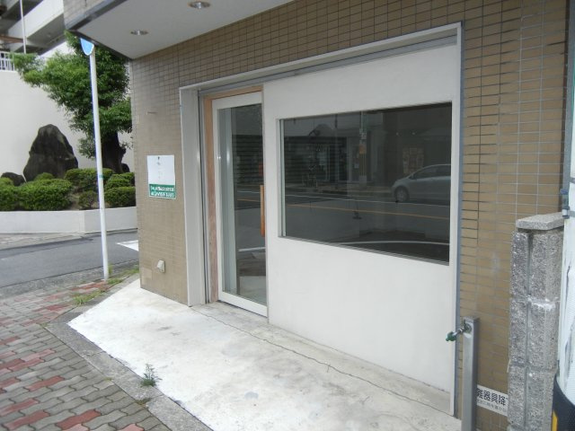 ジョイフル新大阪の外観