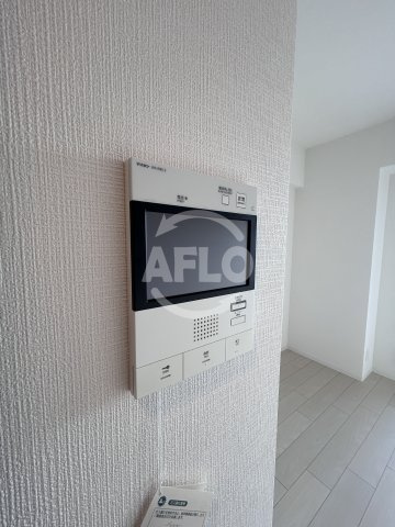 エスリード江坂セントラムのセキュリティ|エスリード江坂セントラム　モニター付きインターホン