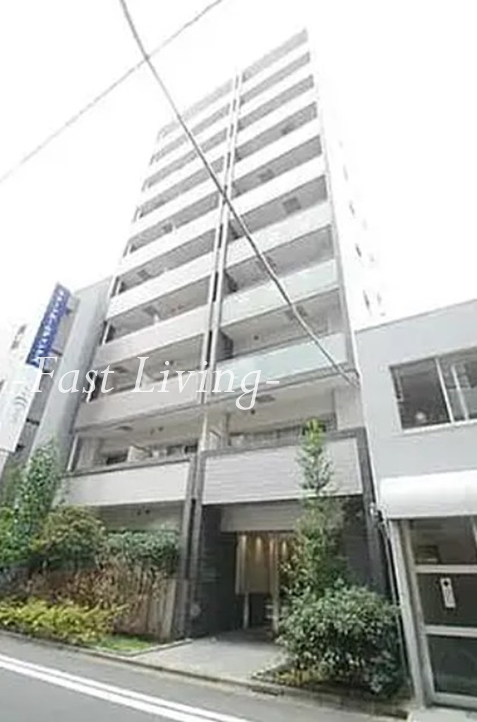 ロイヤルコート日本橋人形町のエントランス