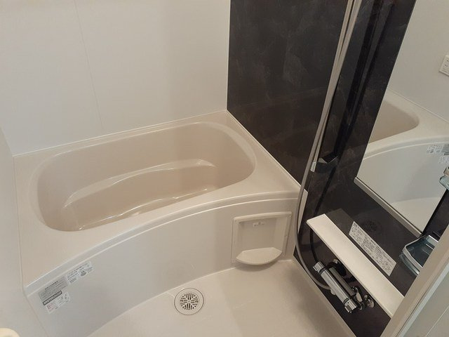 コンパクトで使いやすいお風呂です