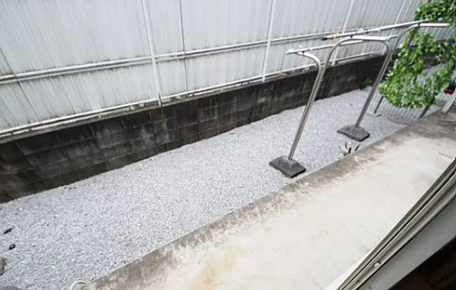 ハウス池亀6号館のバルコニー