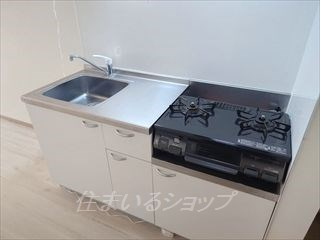 広島市安佐北区口田南２丁目のアパートのキッチン|２口ガスコンロはサービス品です