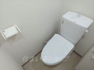 COLLINA口田南のトイレ|シャワートイレ