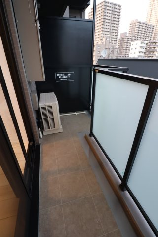 GENOVIA新子安のバルコニー
