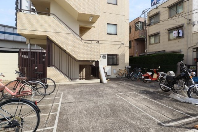 ライオンズマンシヨン三軒茶屋第６のその他共用部分|駐輪場