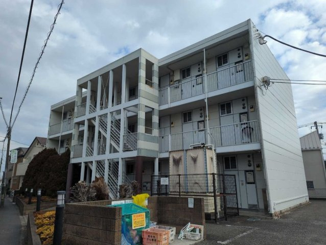 レオパレスＣａｓａＡｖｅｎｕｅ　Ⅲの外観