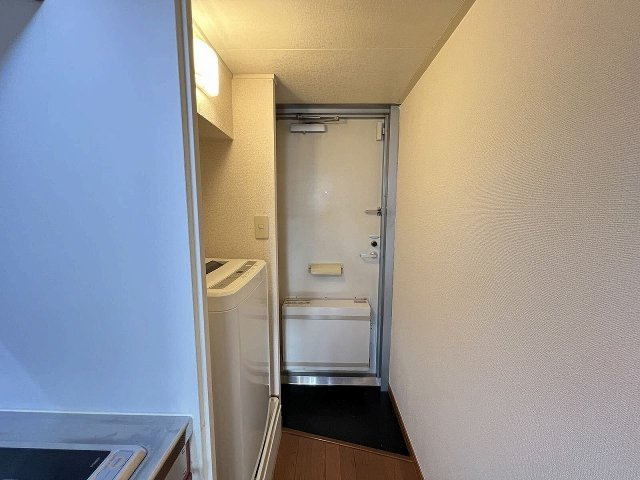 レオパレスＦＲＯＮＴＩＥＲの玄関