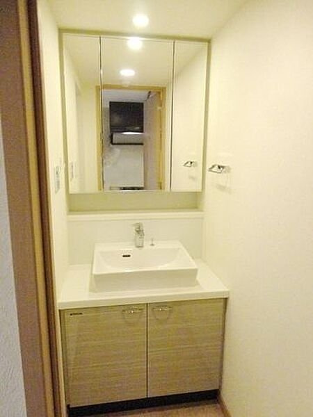 ルーブル千歳烏山の独立洗面台|参考写真です