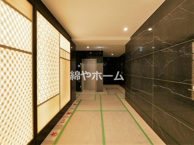 Primavera Namba Minamiのロビー|ゆとりのあるロビーです