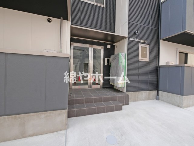 ソリティア鶴見橋のエントランス|建物の内部です