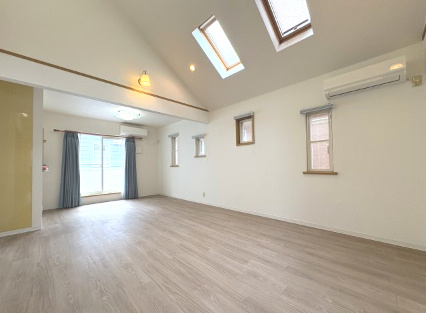 河内長野市木戸2丁目戸建の居間・リビング