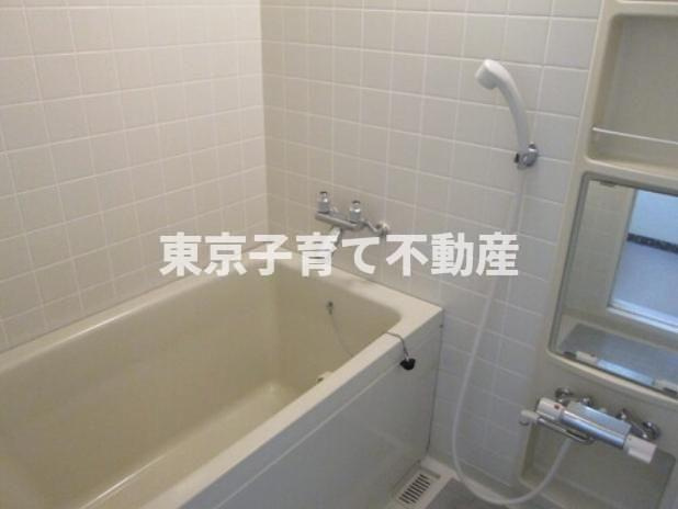 東急ドエルアルス根津の浴室