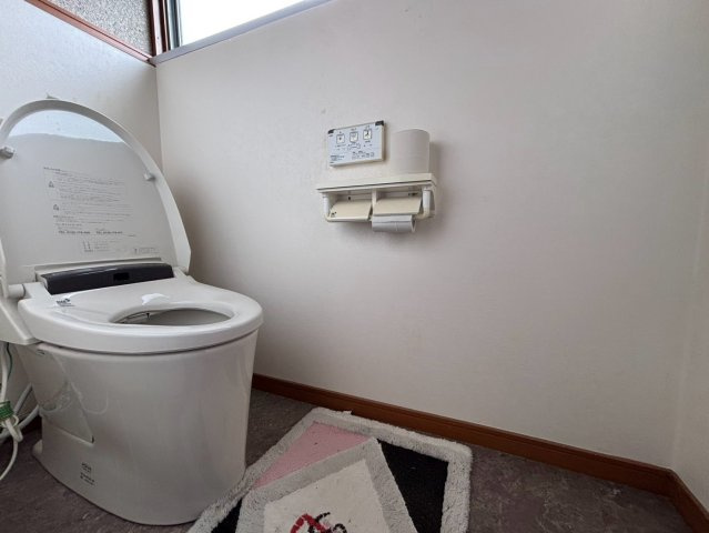 栃木市大平町富田　B棟　中古戸建のトイレ