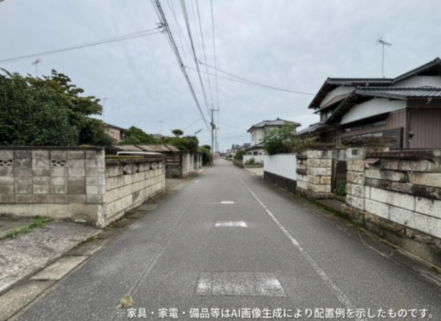 栃木市大平町富田　A棟　中古戸建の前面道路含む現地写真