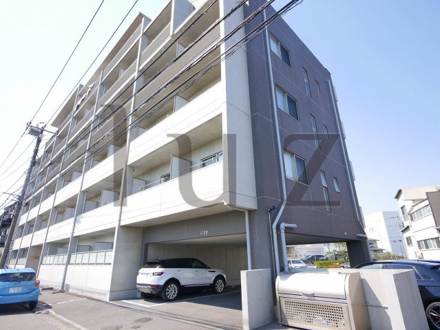 アンビエンテ横浜鴨居の外観