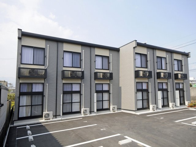 大竹市西栄３丁目のアパート