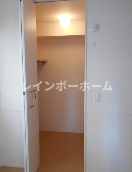 サンクテュエール　Ⅱの収納
