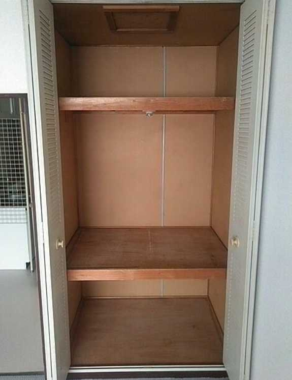 イーストヒルズA　角部屋　バストイレ別　礼金0の収納