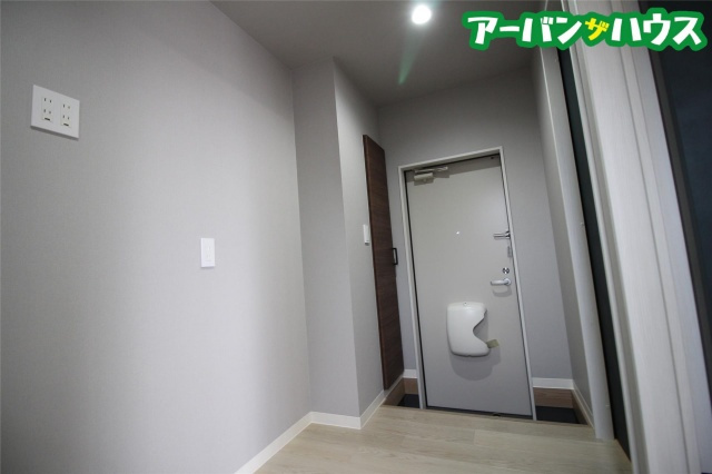 JAROWの玄関
