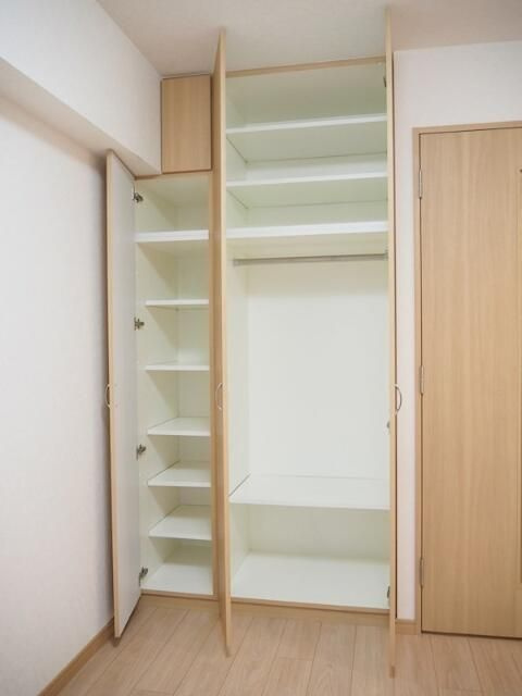 ルーブル仲六郷壱番館の収納
