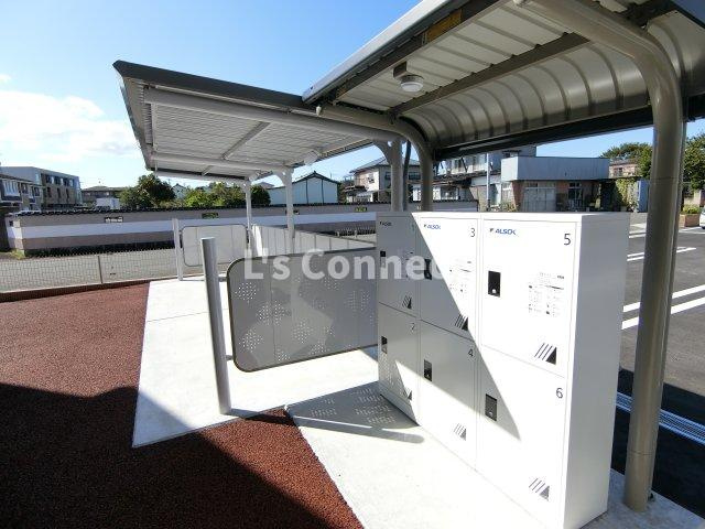 【その他共用部分】 | フロントアイムⅡ | 宅配ＢＯＸでいつでも荷物を受け取れます。