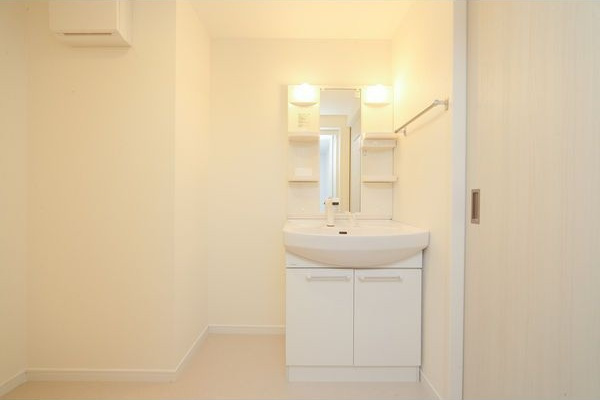 ヴィガラスコートの洗面所