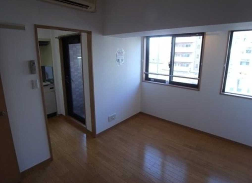 アピス三軒茶屋　LUUP導入　角部屋　オートロックの内装