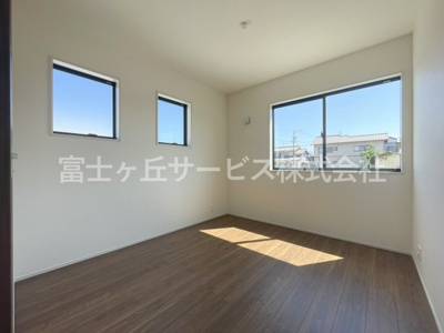 【子供部屋】 | 菊川市下平川 4期 新築一戸建て | お子さんのいるうちは子供部屋に使ってはいかがでしょうか