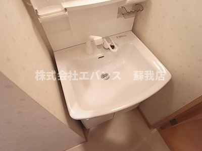【独立洗面台】 | グリーンベル | 独立洗面化粧台が付いています