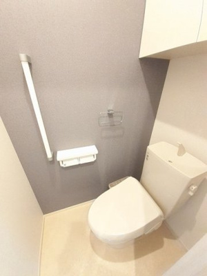 【トイレ】 | Ｒｉｏｂｏｃａ | 落ち着いた色調のトイレです