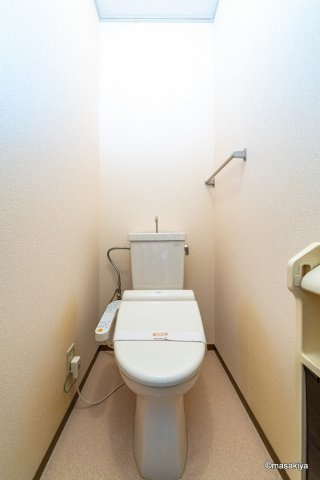 三才パレスのトイレ|写真は同じ建物内の別のお部屋の物です。