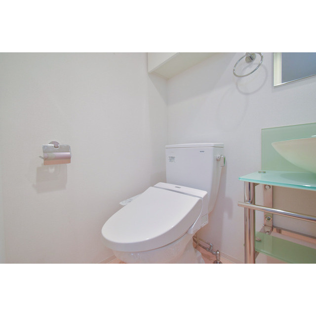 SERENiTE本町refletのトイレ
