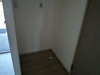 【別室参考写真】洗濯機置場