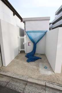 敷地内ごみ置き場！