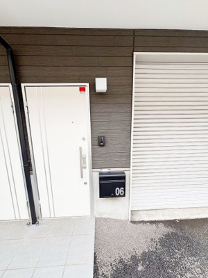 【玄関】ＧＡＲＡＧＥ７
