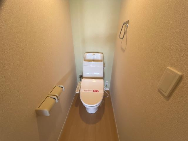 エクセルハイツのトイレ|シャワー付トイレ