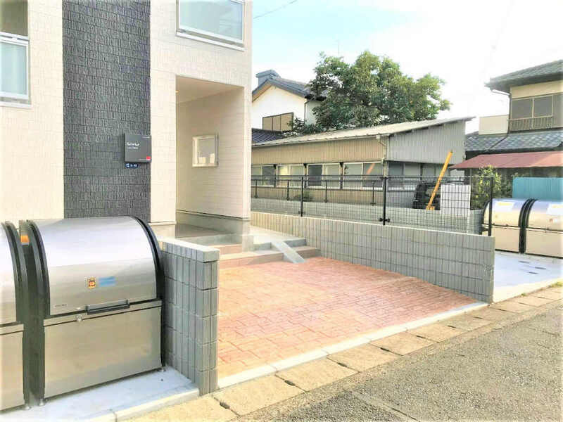 リブリ・大和・樹のエントランス