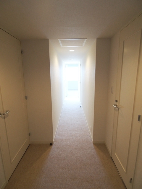 リバーポイントタワーの玄関|※写真は同タイプ住戸です。