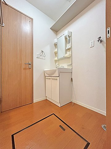 ベルコリーヌの洗面所