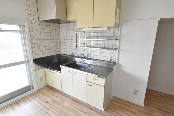 ビレッジハウス片口2号棟のキッチン|ビレッジハウスの同一物件・同一タイプの間取りの写真です