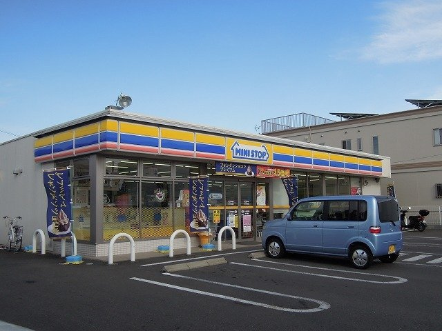 ロッド　レーバーⅠの周辺|ミニストップまで350m