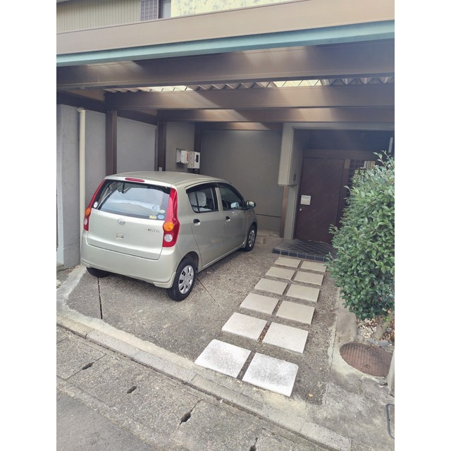 岐阜市早田東町５丁目の一戸建ての駐車場