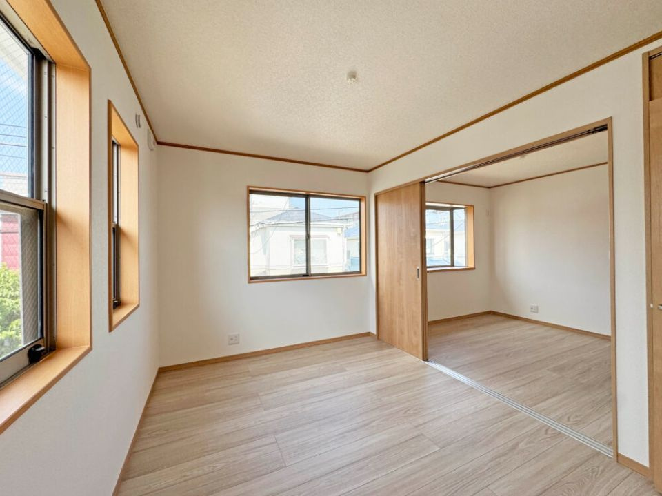 茅ヶ崎市円蔵　中古戸建の洋室|使い勝手のいい洋室です