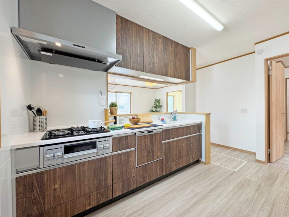 茅ヶ崎市円蔵　中古戸建のキッチン|使いやすいキッチンです