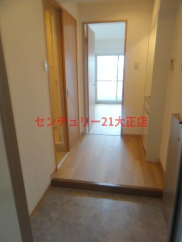 フィエンテ泉尾の玄関|廊下