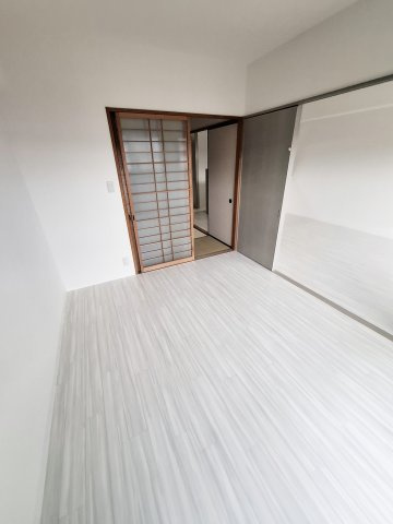 サンシャイン北六甲の洋室
