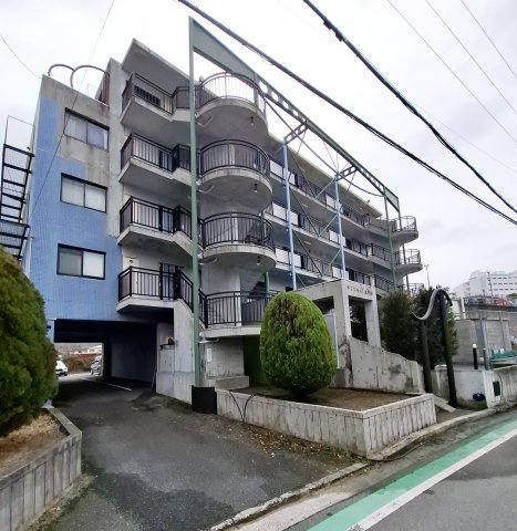 サンシャイン北六甲の外観