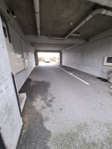 サンシャイン北六甲の駐車場