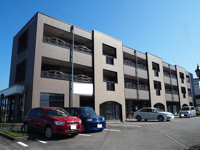 富山市黒瀬の賃貸マンションの外観