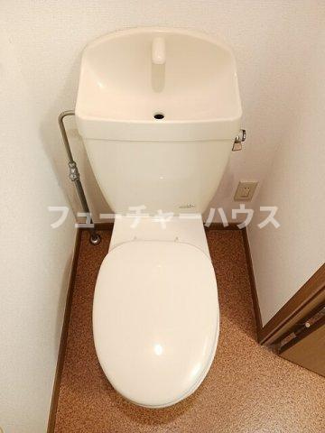 サンパティークＫのトイレ|ゆったりとした空間のトイレです